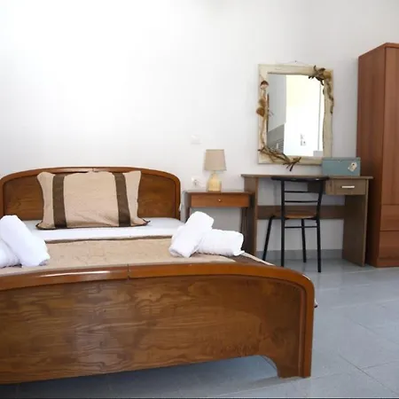 Anna Kythnos דירה