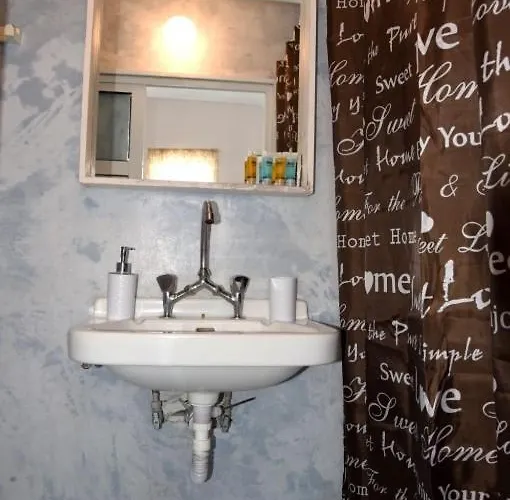 Anna Kythnos * Kanala